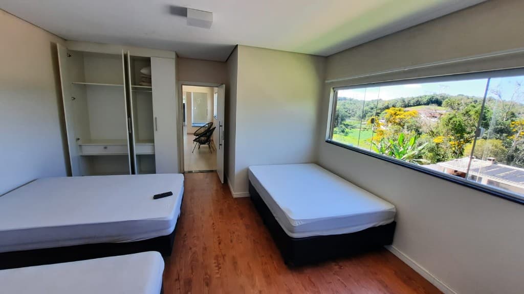 Quartos amplos do Recanto Ibiunature